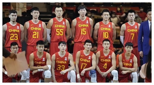 夫斯为筹