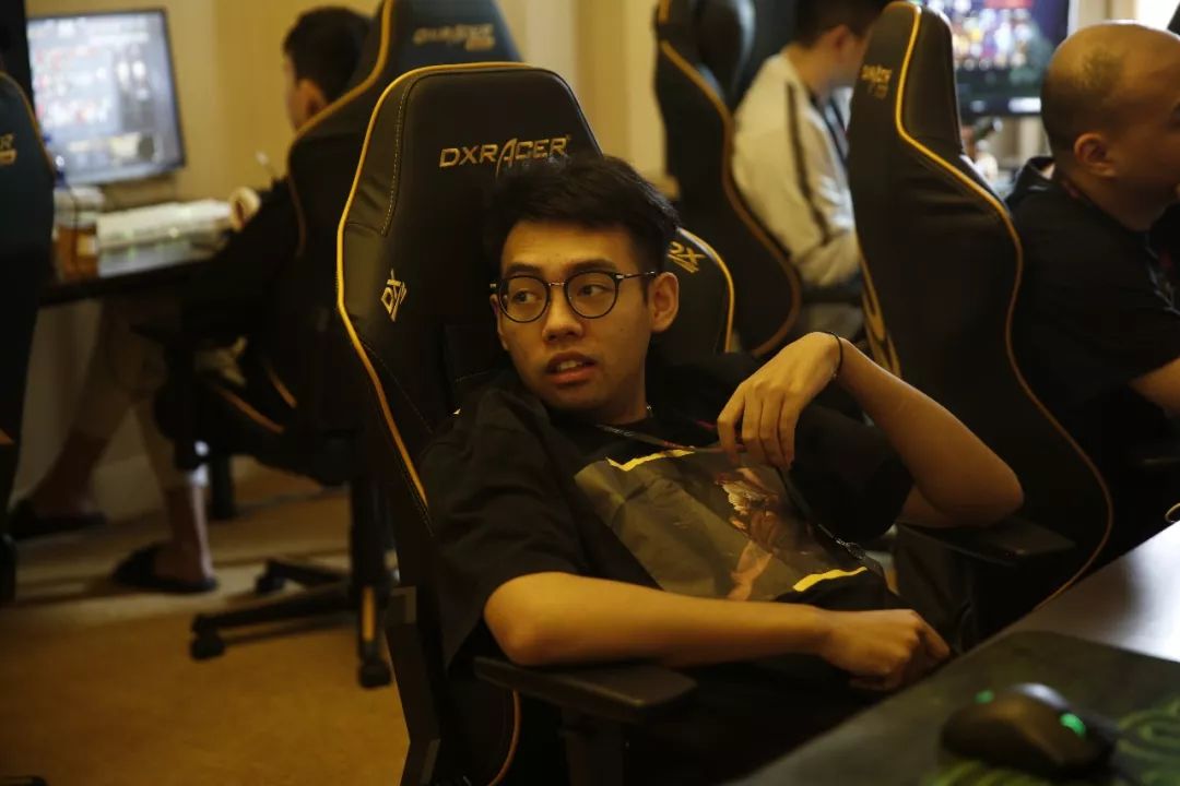 GEN官宣和英超俱乐部曼城延长合作，在S14前开展一系列活动