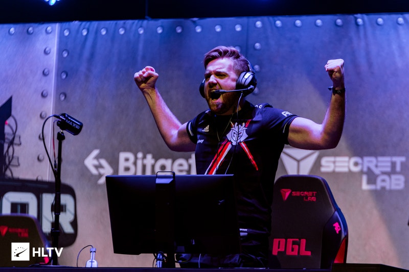 英雄联盟情人节限定皮肤上线：蜘蛛 风女 阿克尚